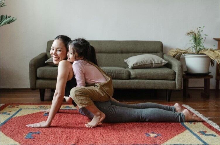Top 10 Healthy Mom Blogs And Websites In 2025